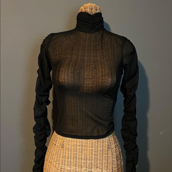 mesh long sleeve - Picture 3 of 9